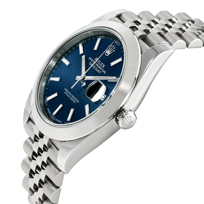 Rolex Datejust 41 caseback and bracelet clasp detail